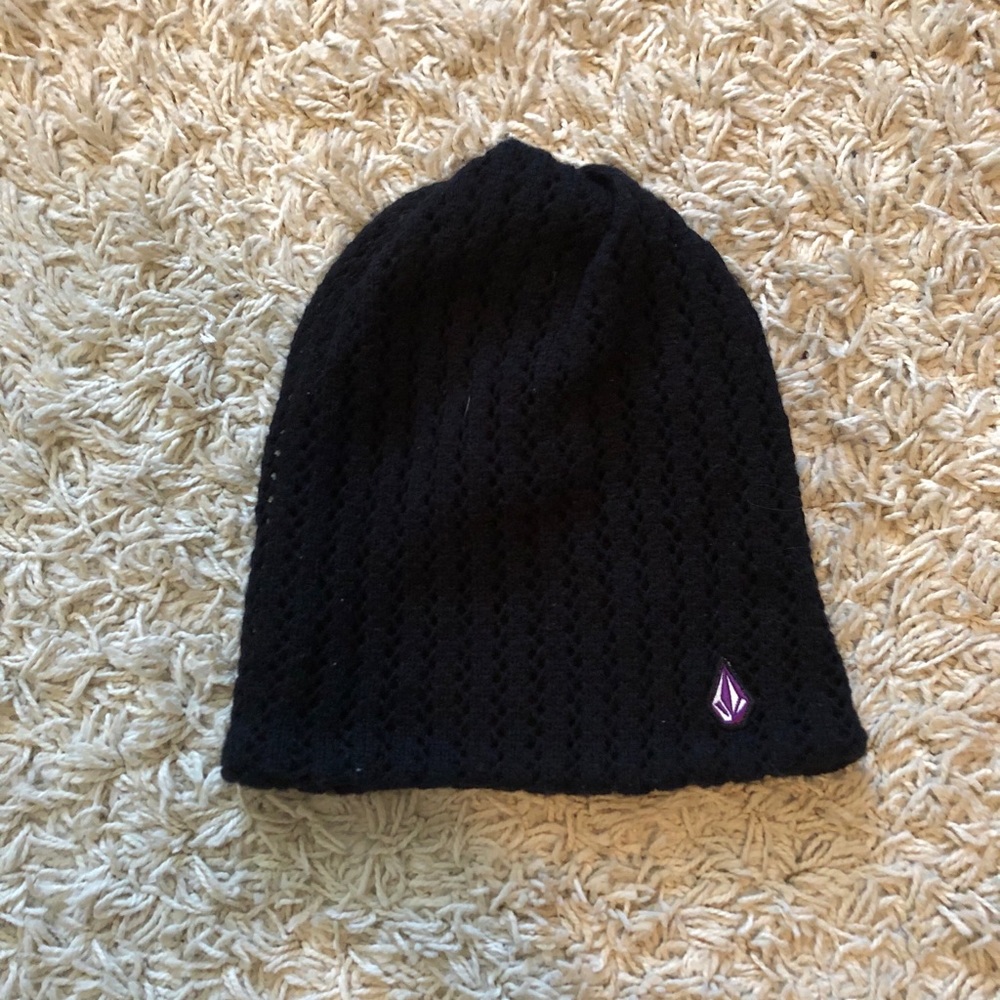 Volcom black beanie